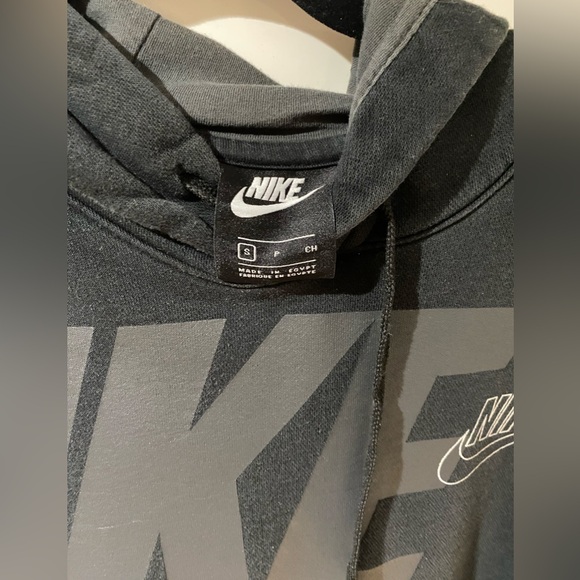 Nike hoodie - Picture 2 of 3